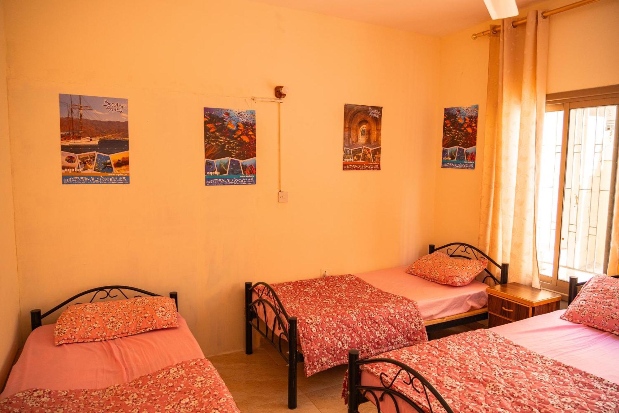 Extra Traveller Hostel Akaba Buitenkant foto